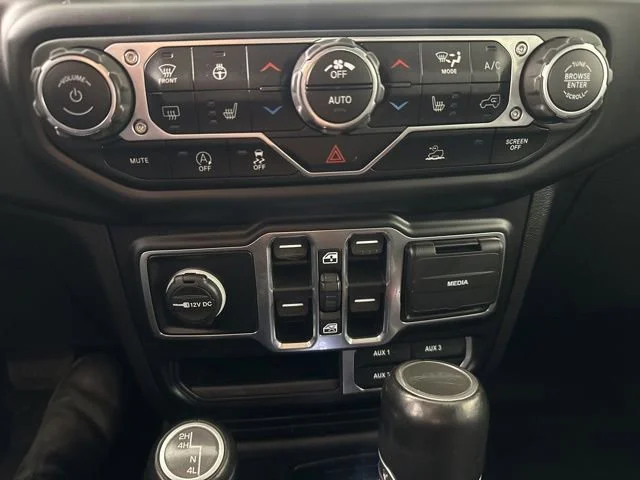 Used 2020 Black Jeep Overland image 15