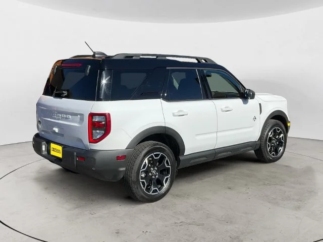 Certified Used 2025 Oxford White Ford Outer Banks image 5