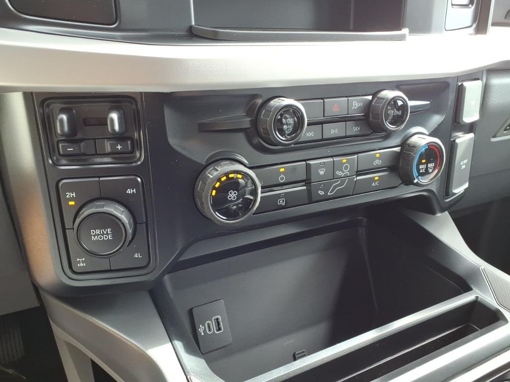New 2026 Agate Black Metallic Ford F-350® XLT image 22