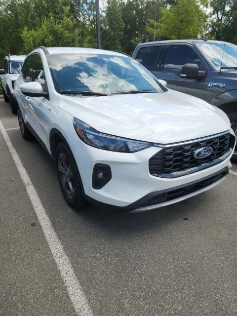 Used 2025 White Ford ST-Line Select image 2