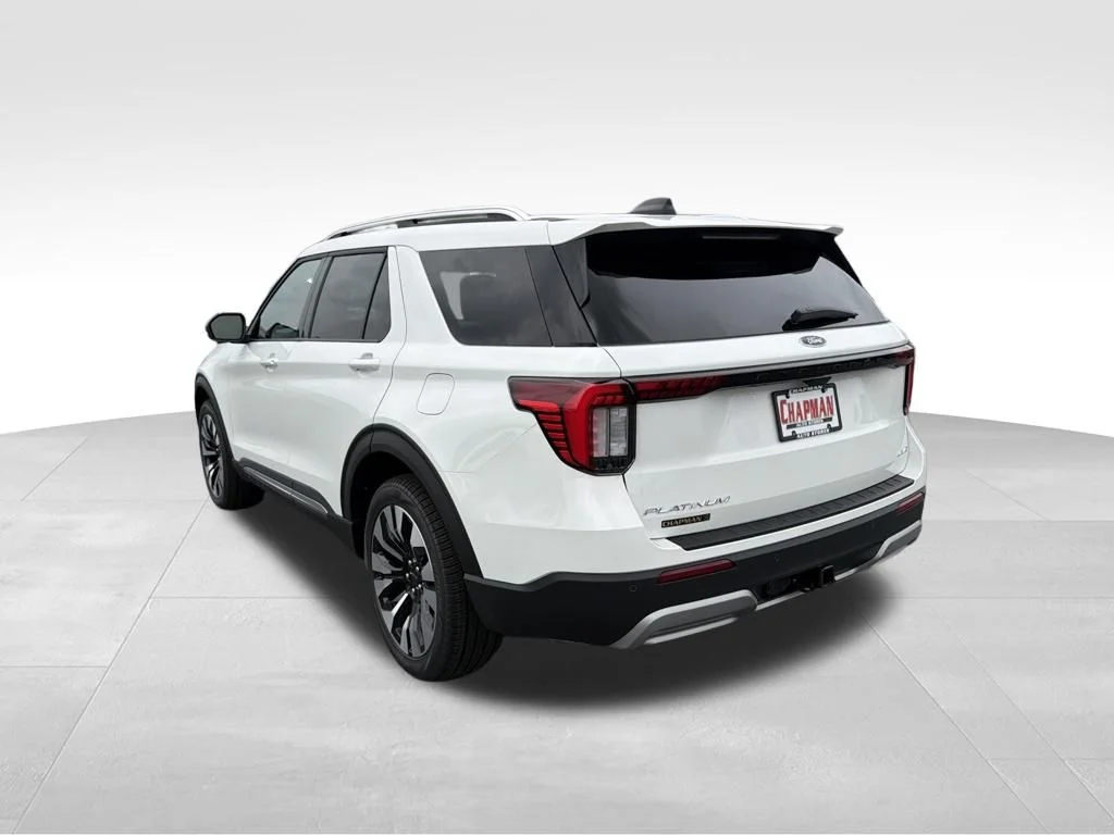 New 2026 Star White Metallic Tri-Coat Ford Platinum™ image 10