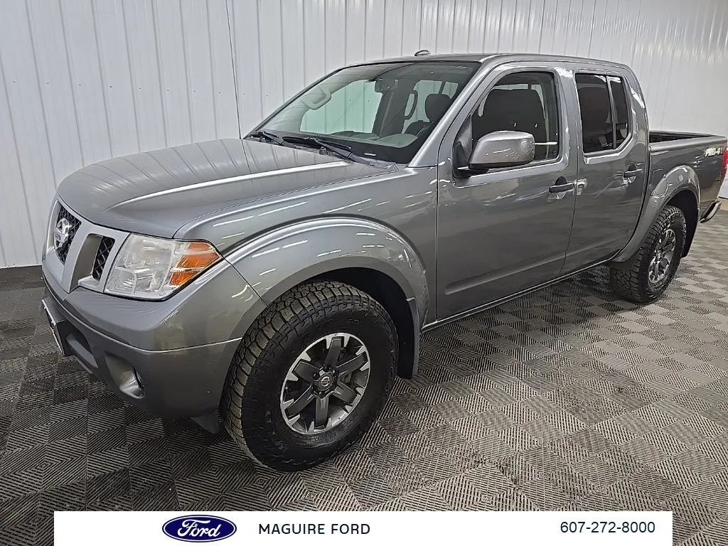 Used 2018 Gray Nissan PRO-4X image 34