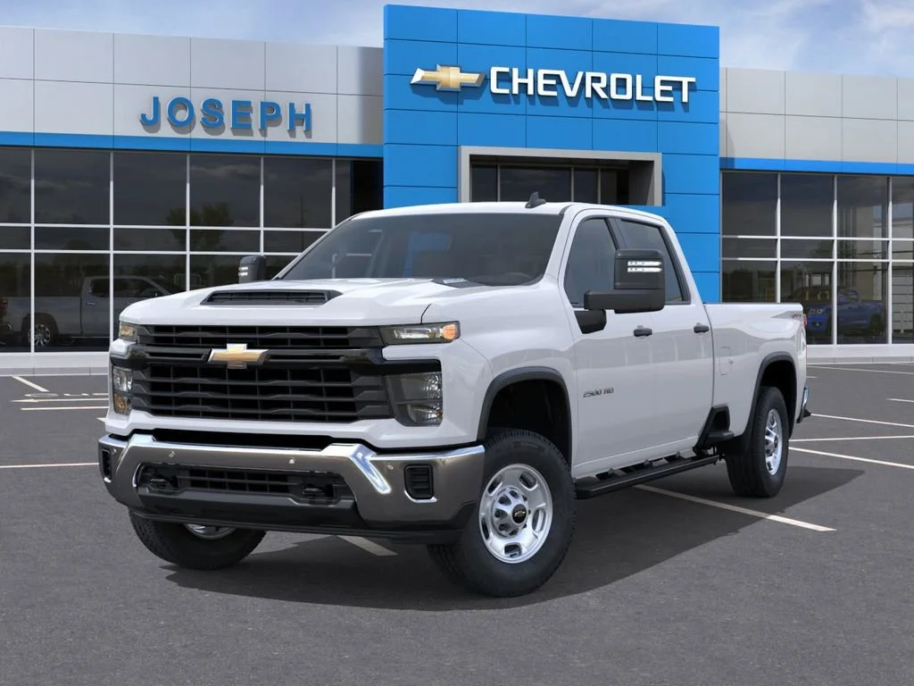 New 2026 Summit White Chevrolet WT image 6