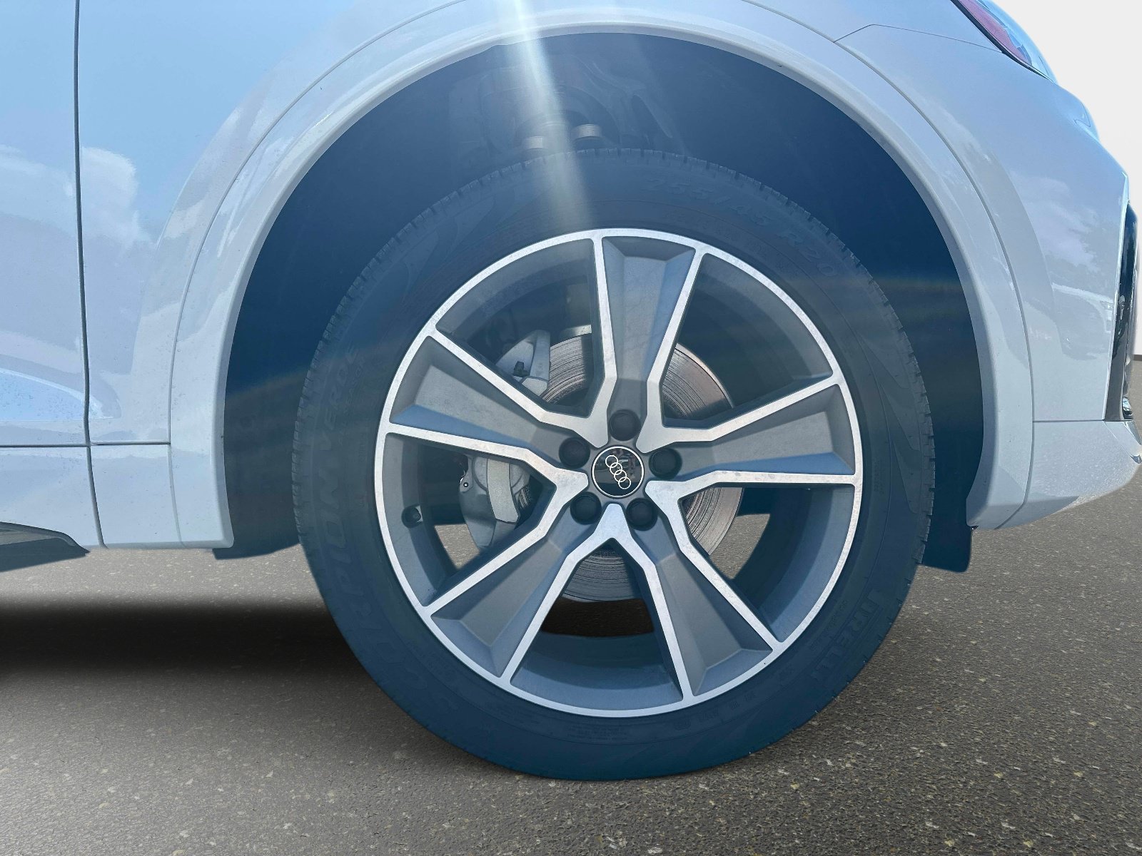 View vehicle photo 6