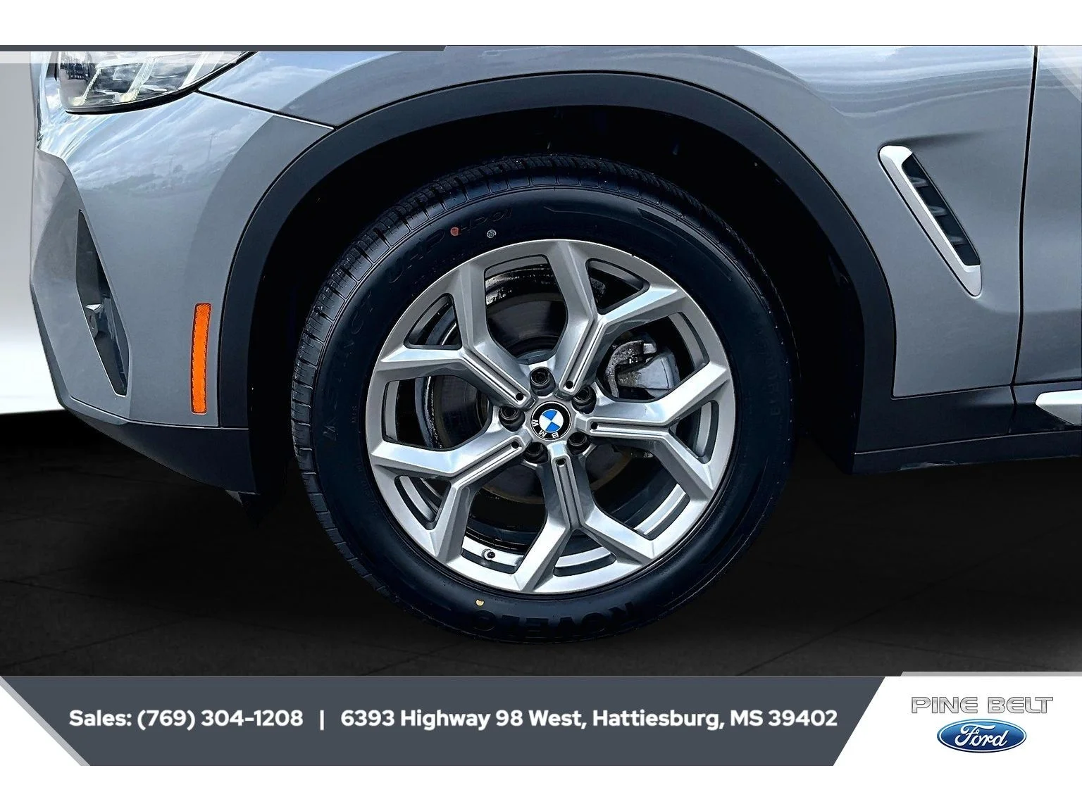 Used 2024 WHITE BMW sDrive30i image 6