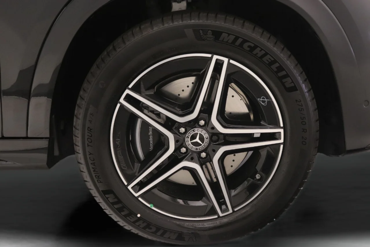 New 2026 Black Mercedes-Benz 450 4MATIC® image 9