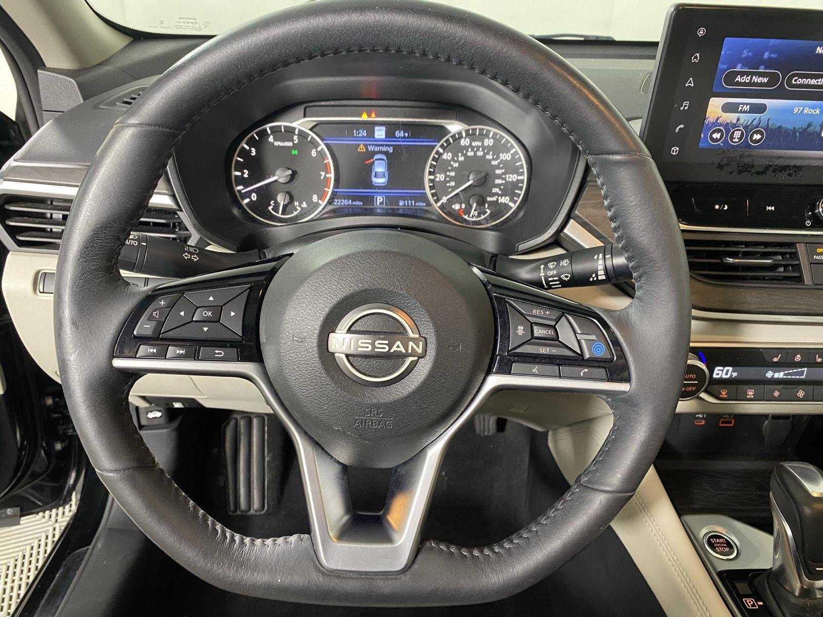 Used 2023 Super Black Nissan 2.5 SL image 14