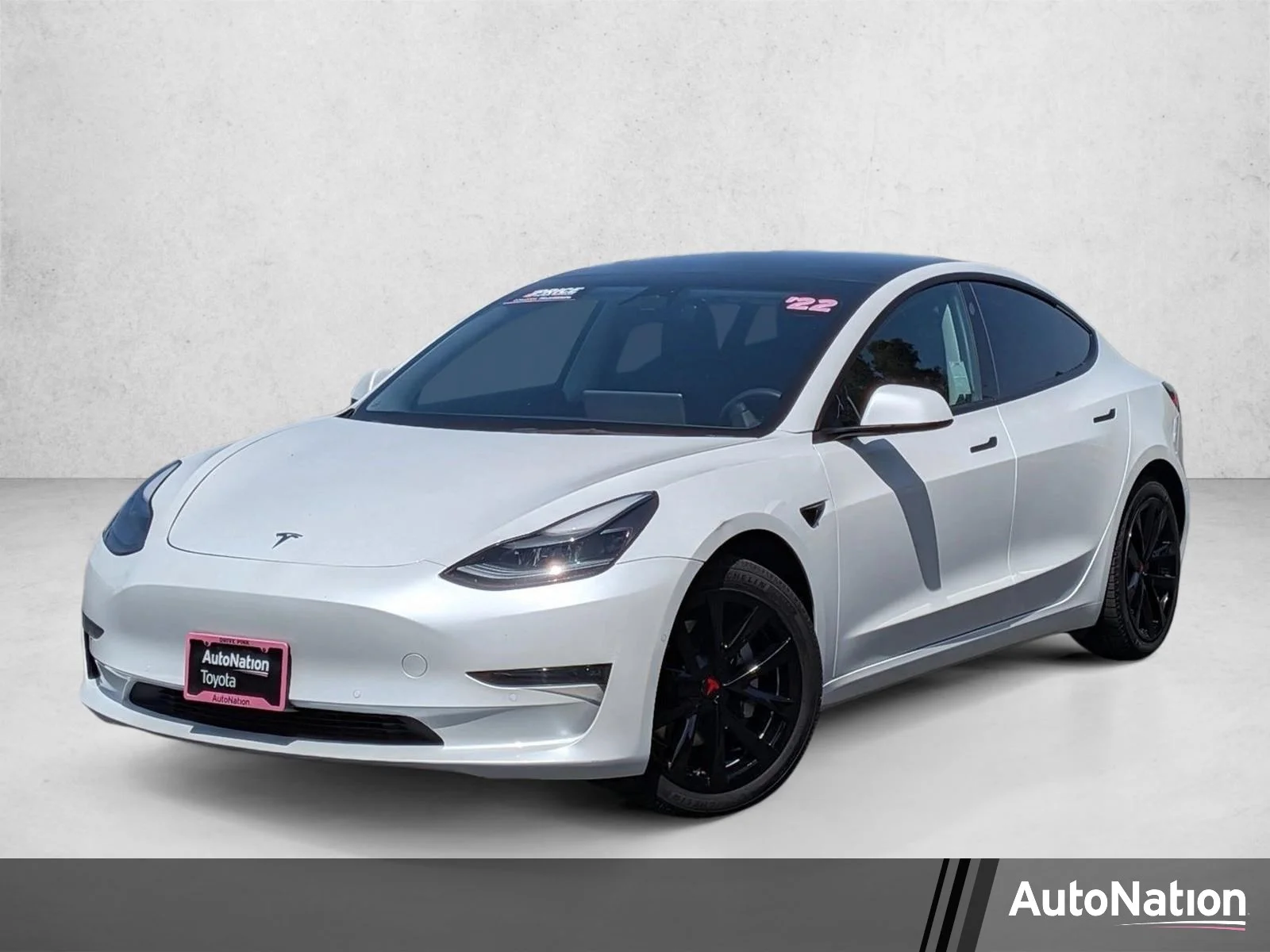 Used 2022 Pearl White Multi-Coat Tesla Long Range image 1