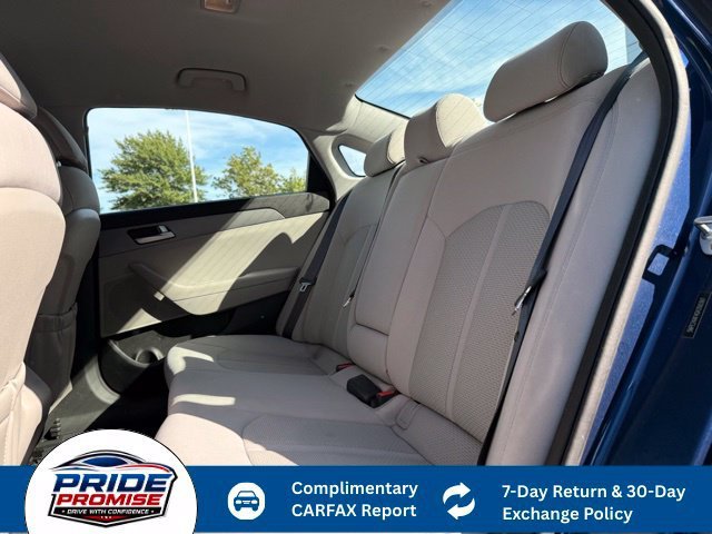 Used 2016 Blue Hyundai 2.4L SE image 13