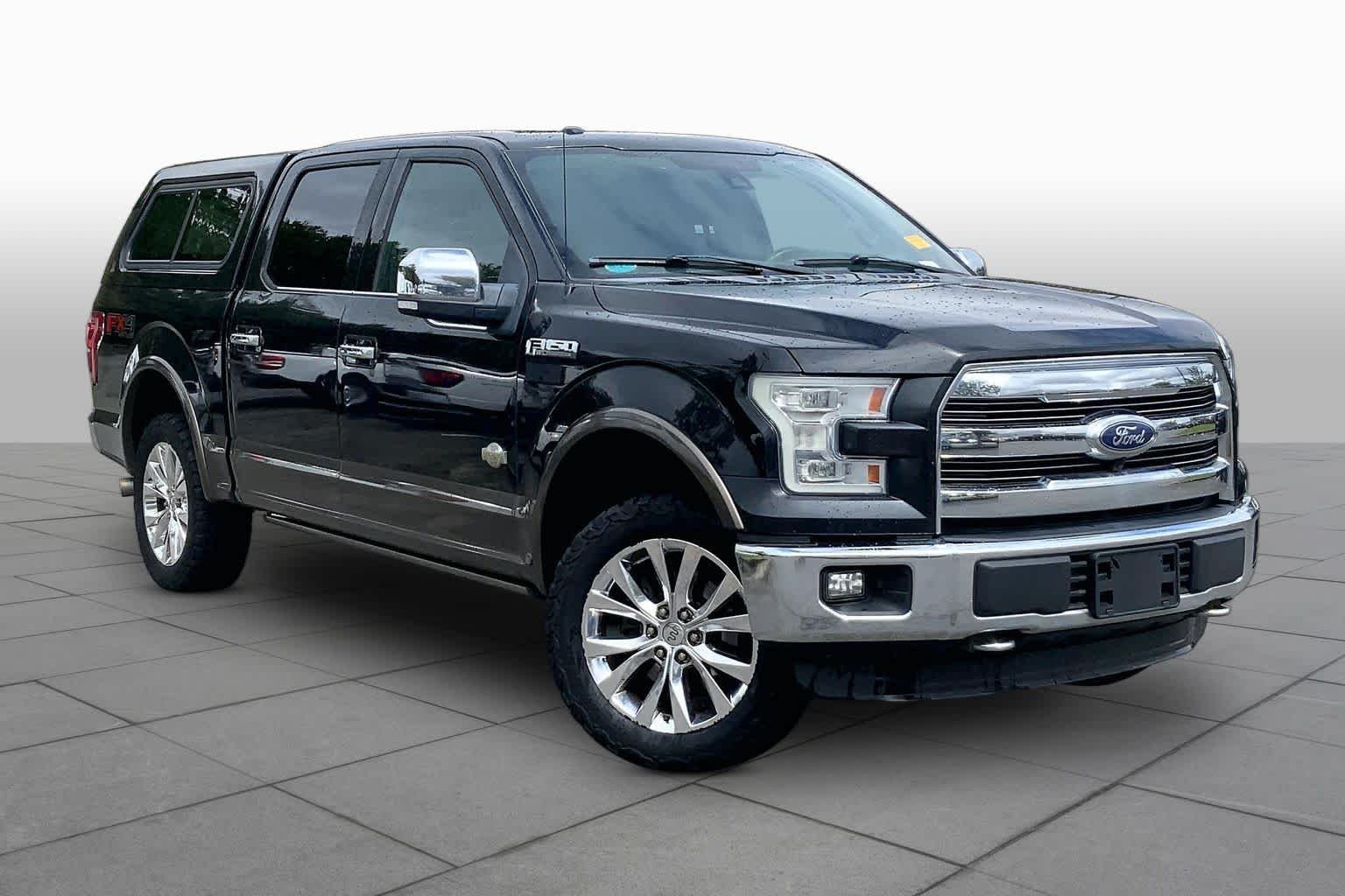 Used 2015 Tuxedo Black Metallic/Caribou Metallic Ford King Ranch image 3
