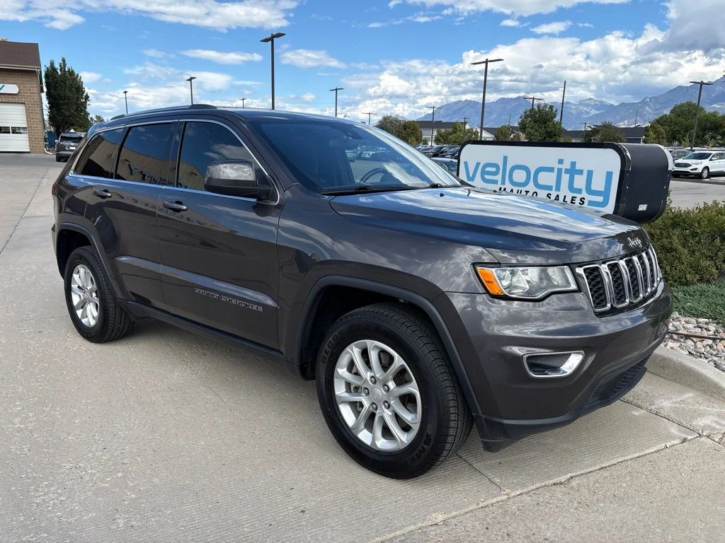 2021 Jeep Grand Cherokee Laredo E 4WD photo