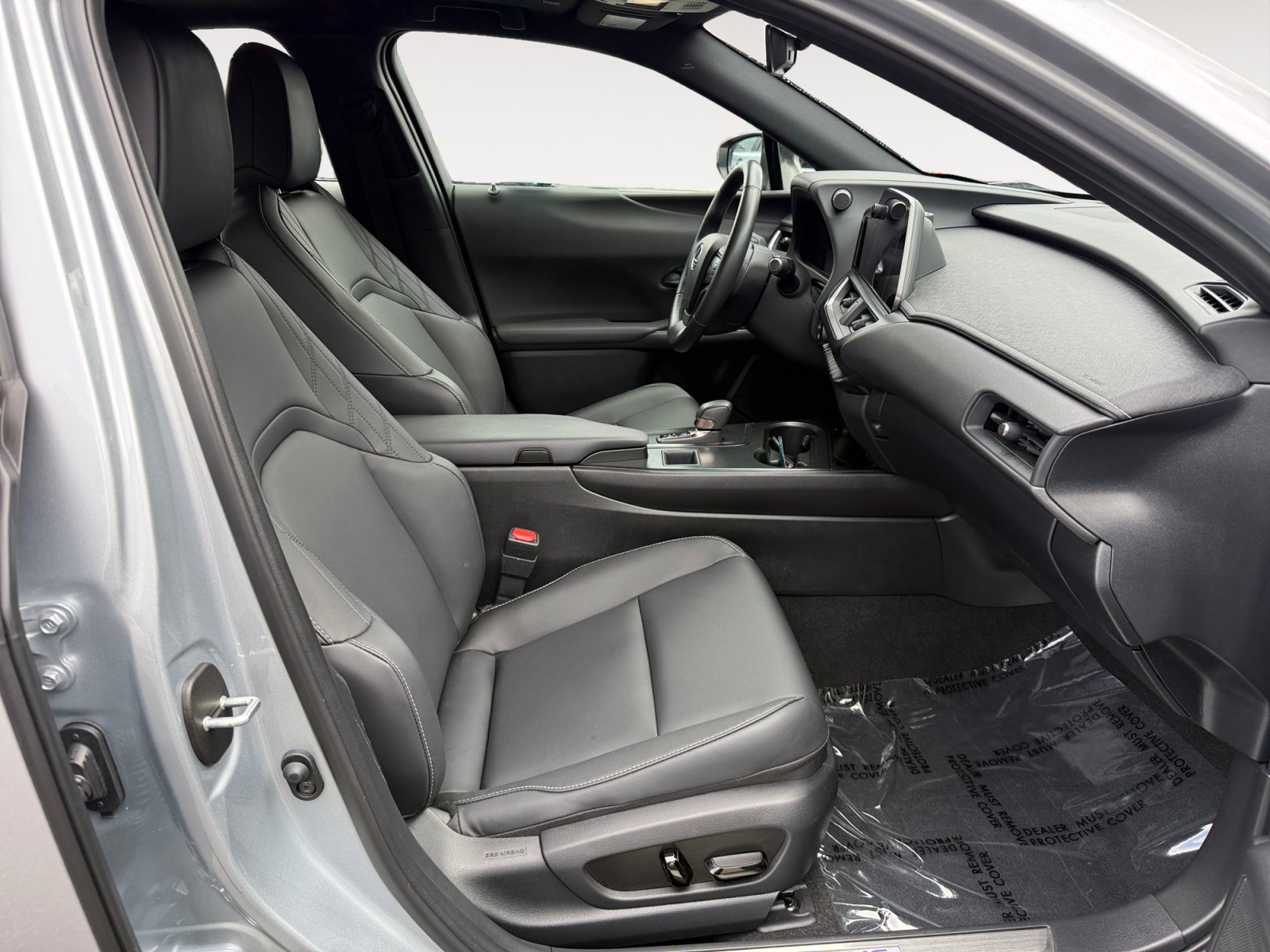 Used 2025 Iridium Lexus 300h image 19