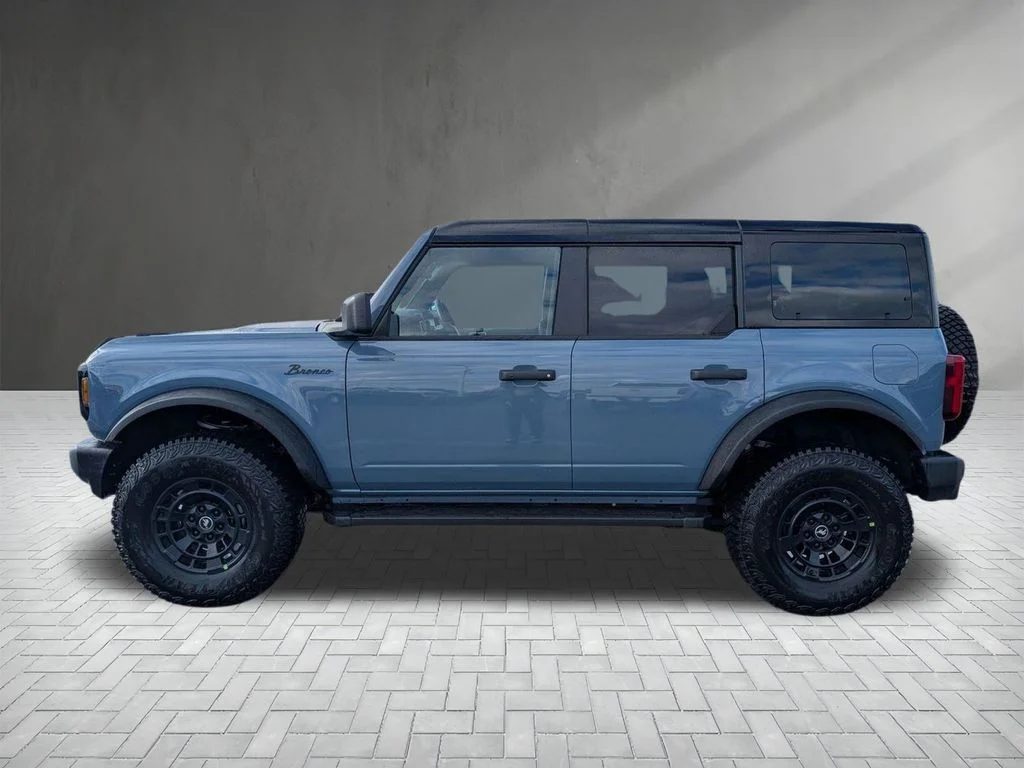 New 2025 Azure Gray Metallic Tri-Coat Ford Big Bend® image 6