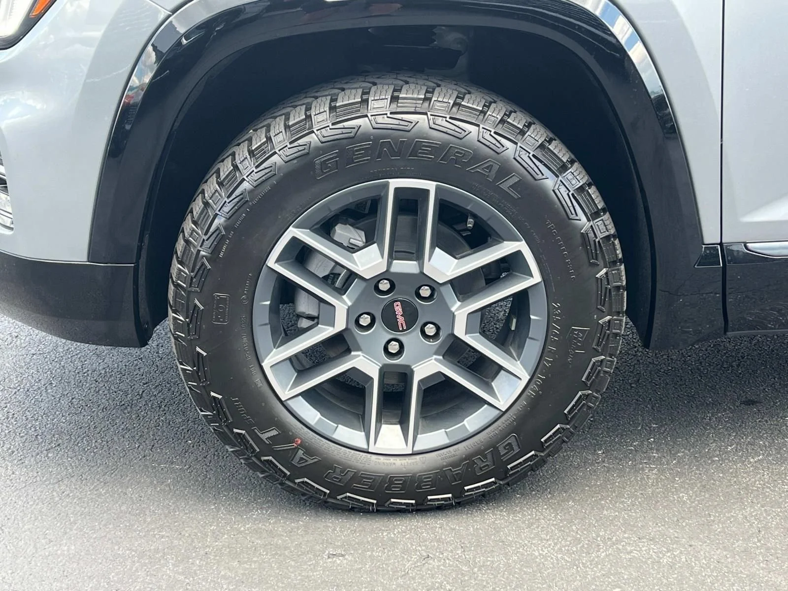 2026 GMC Terrain AT4 - Photo 12