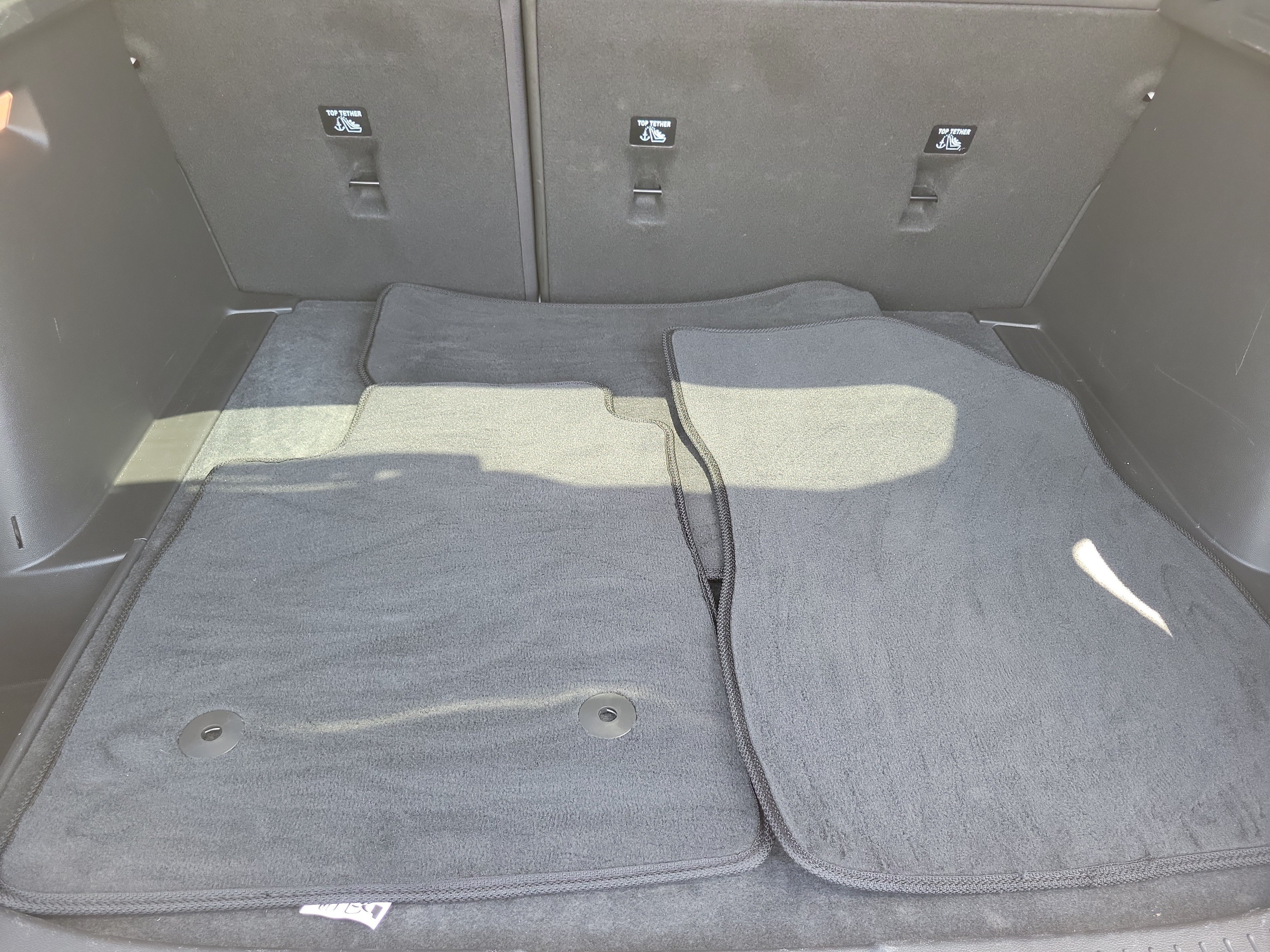 Used 2025 Summit White Chevrolet LT image 7