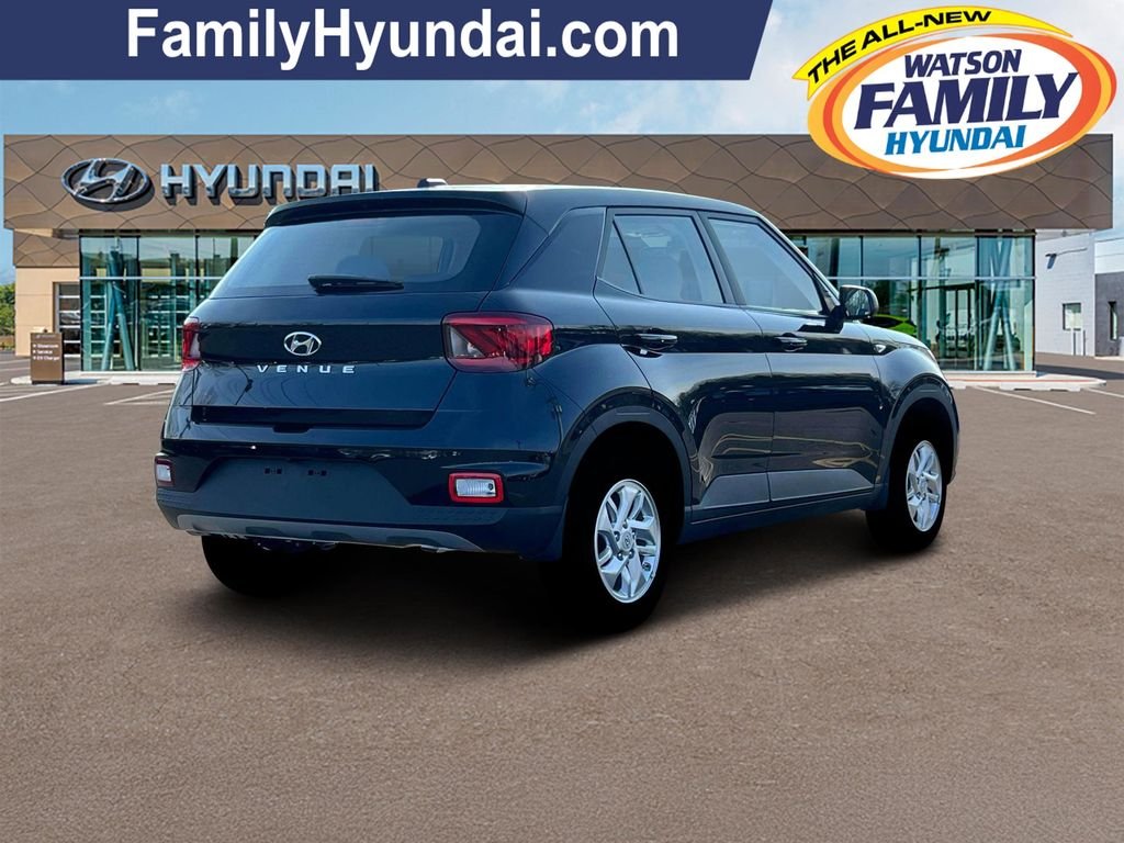 2025 Hyundai Venue SE - Photo 7