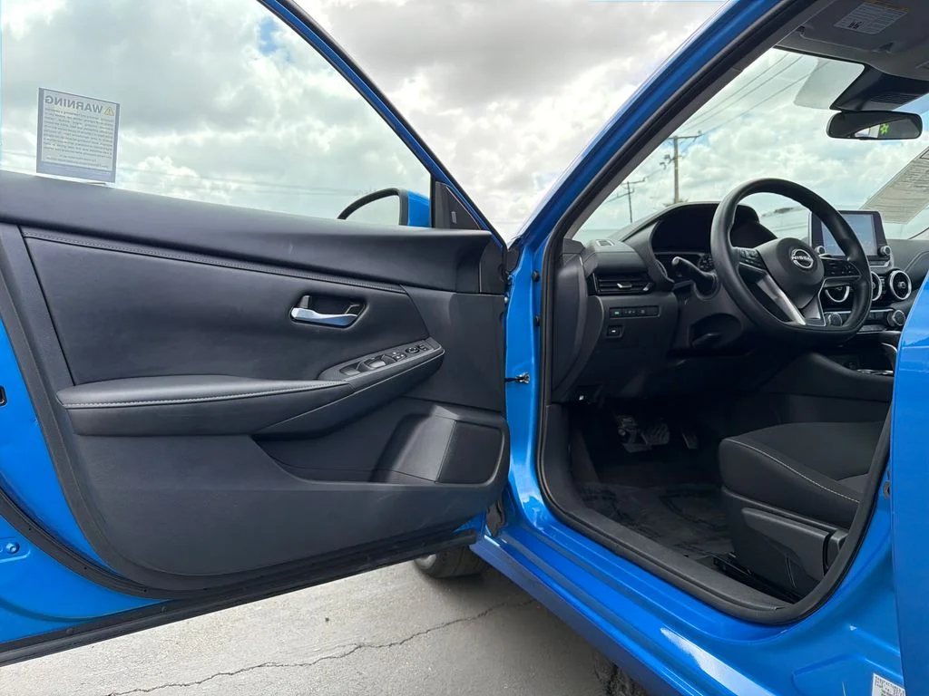 Used 2025 Blue Nissan SV image 10