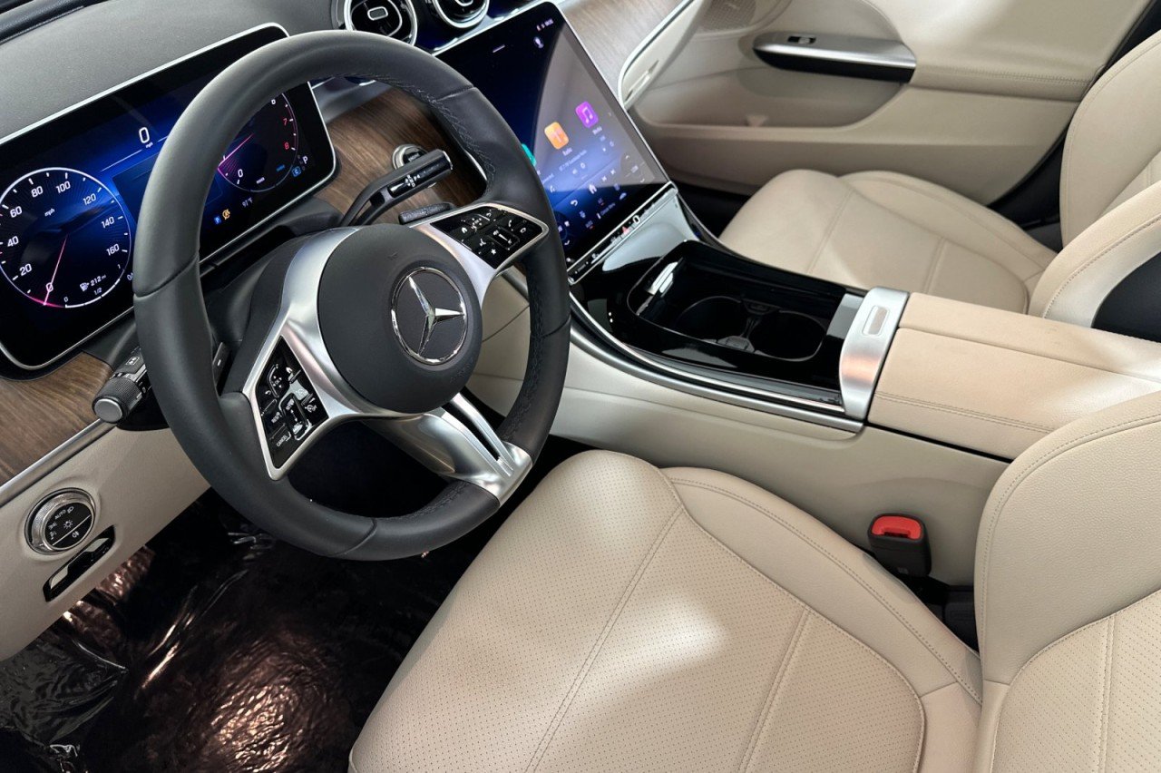 Used 2026 Polar White Mercedes-Benz C 300 image 9