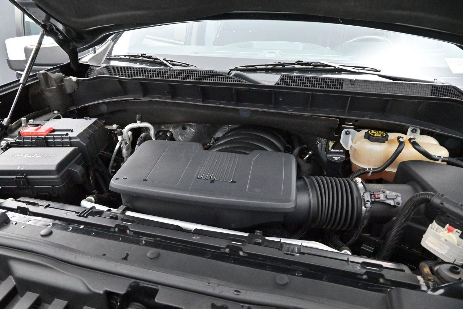 Used 2022 Black Chevrolet LT image 33