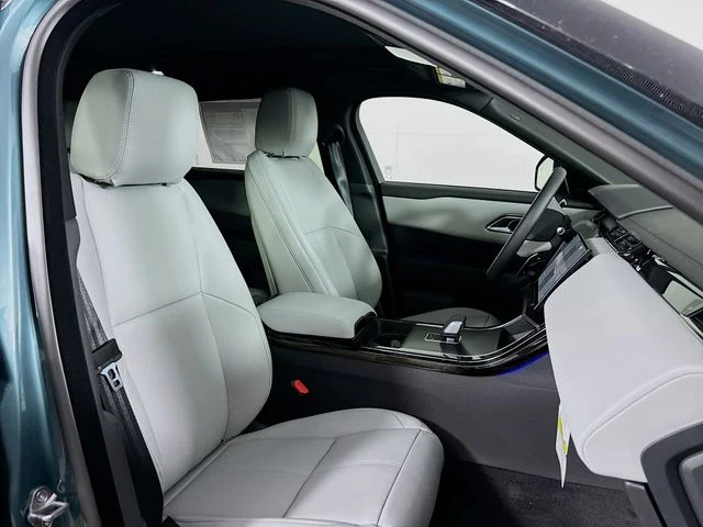 New 2026 Green Land Rover Dynamic SE image 26