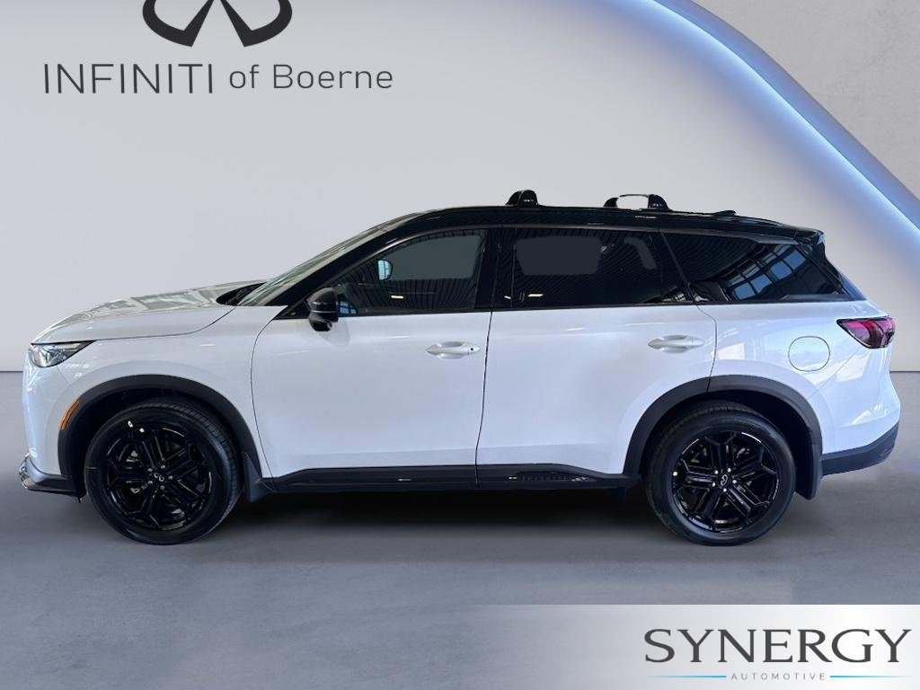 New 2027 2T RAD WHT INFINITI Sport AWD image 9