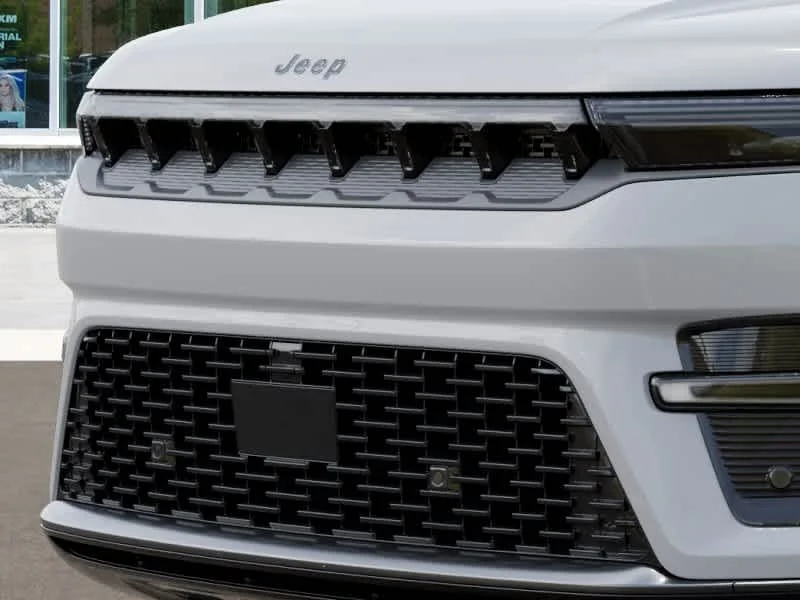 New 2026 Bright White Clear-Coat Exterior Paint Jeep Limited Altitude image 11