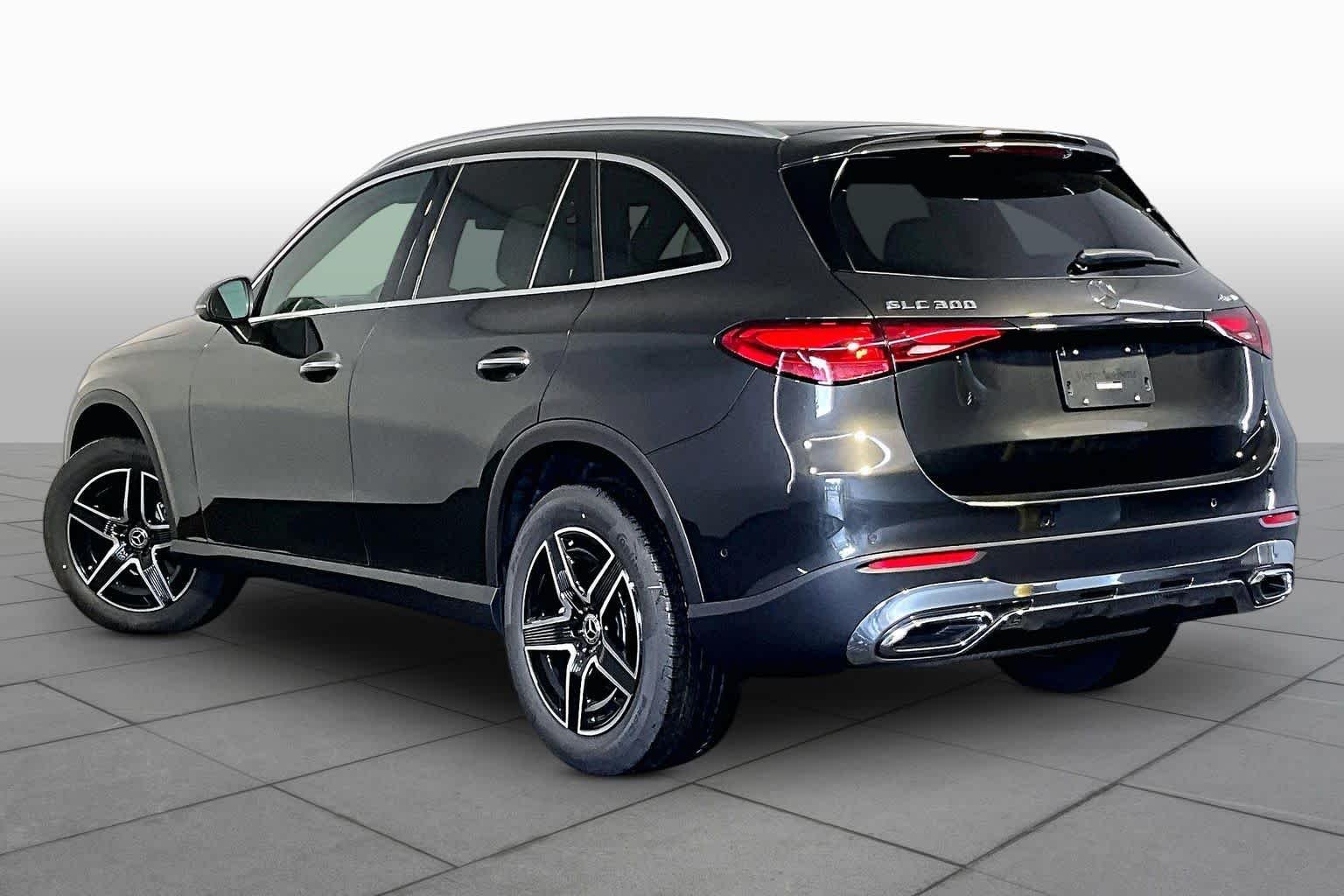 New 2026 Graphite Grey Metallic Mercedes-Benz GLC 300 image 3