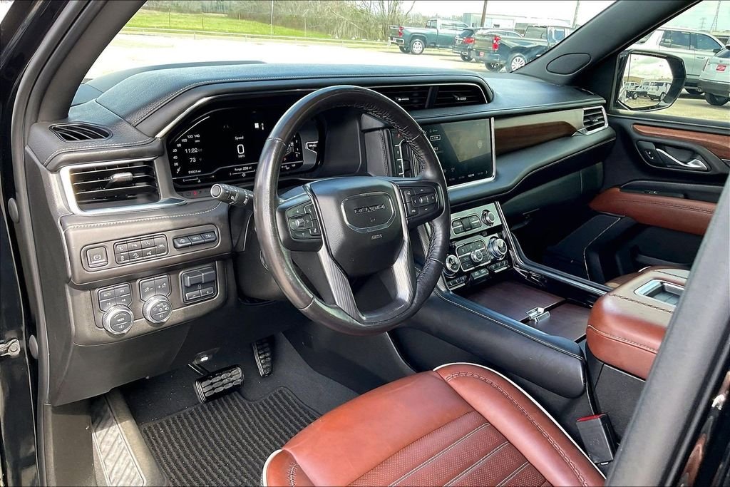 Used 2023 Black GMC Denali Ultimate image 14