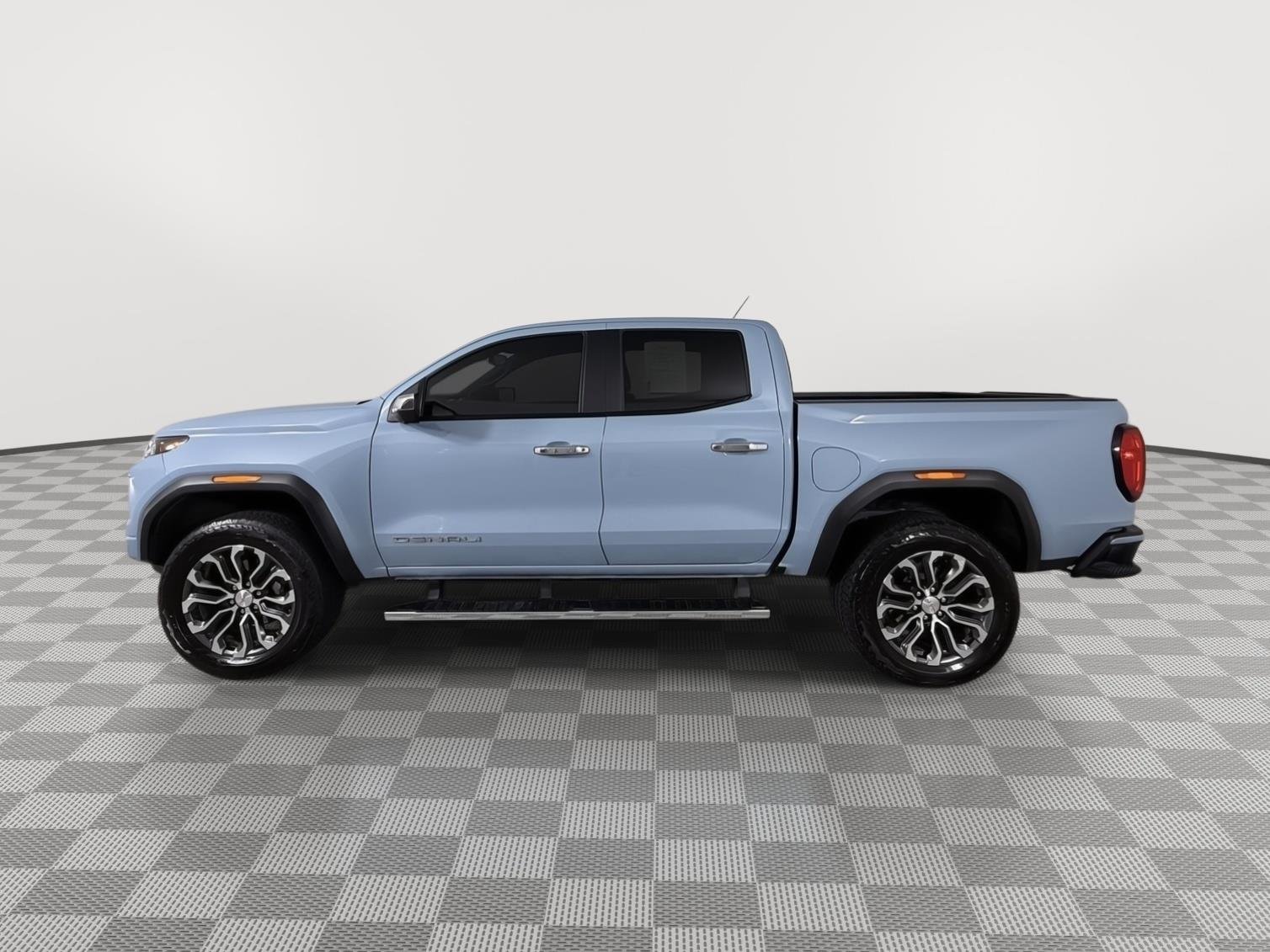 Used 2026 Glacier Metallic GMC 4WD Denali image 13