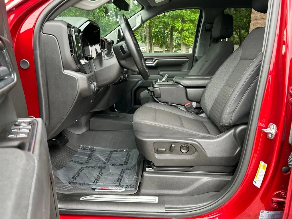 Used 2025 Red Chevrolet LT Trail Boss image 14