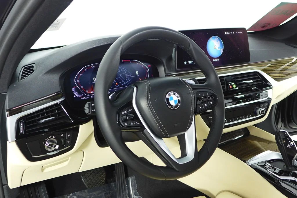 Used 2023 Gray BMW 530i image 31