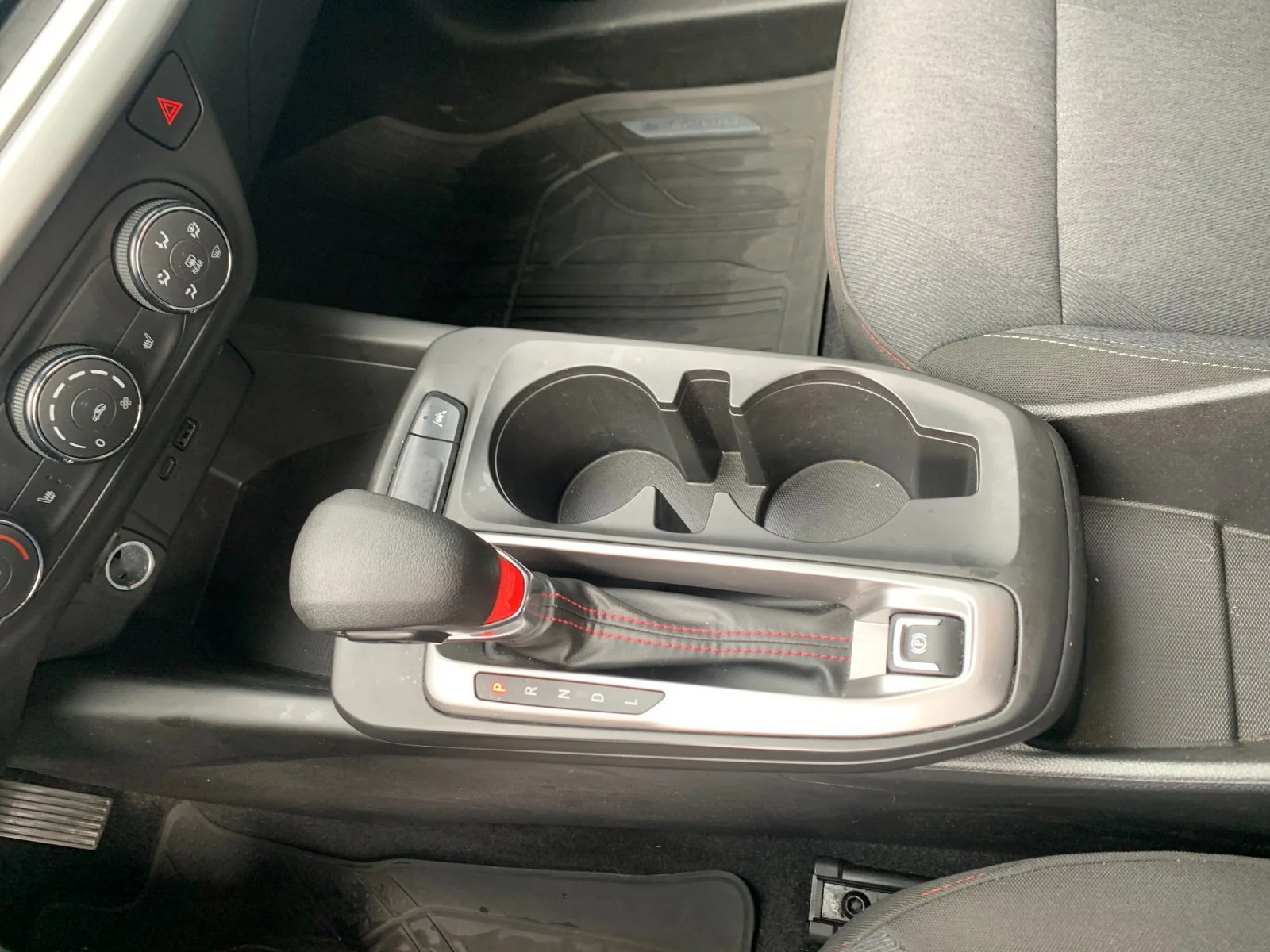 Used 2024 Mosaic Black Metallic Chevrolet 1RS image 23