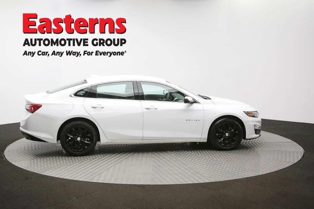 Used 2022 White Chevrolet LT image 42