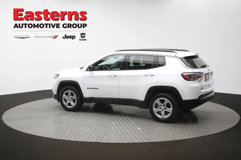 Certified Used 2024 White Jeep Latitude image 61