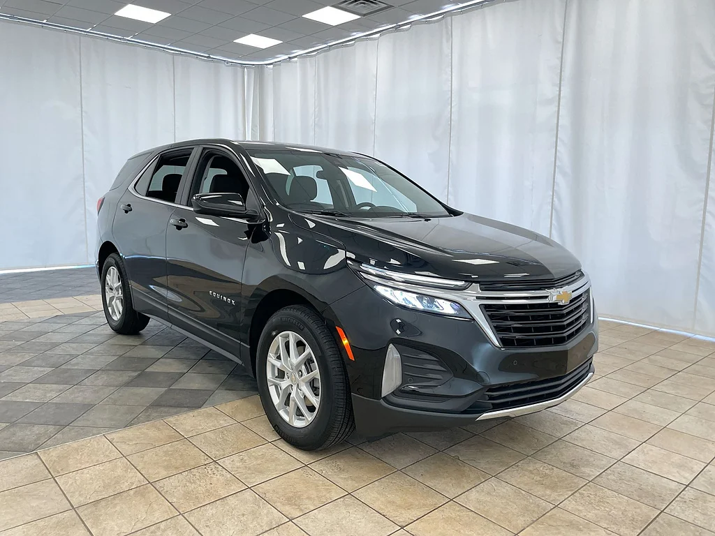 Used 2024 Mosaic Black Metallic Chevrolet LT image 34