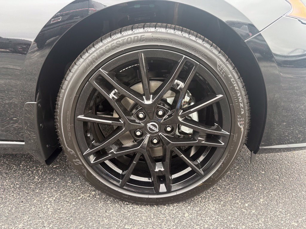 New 2026 Black Nissan 2.5 SR image 8