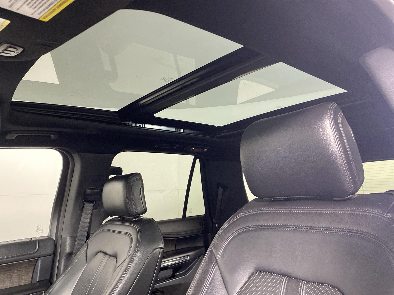 Used 2018 Blue Ford Limited image 14