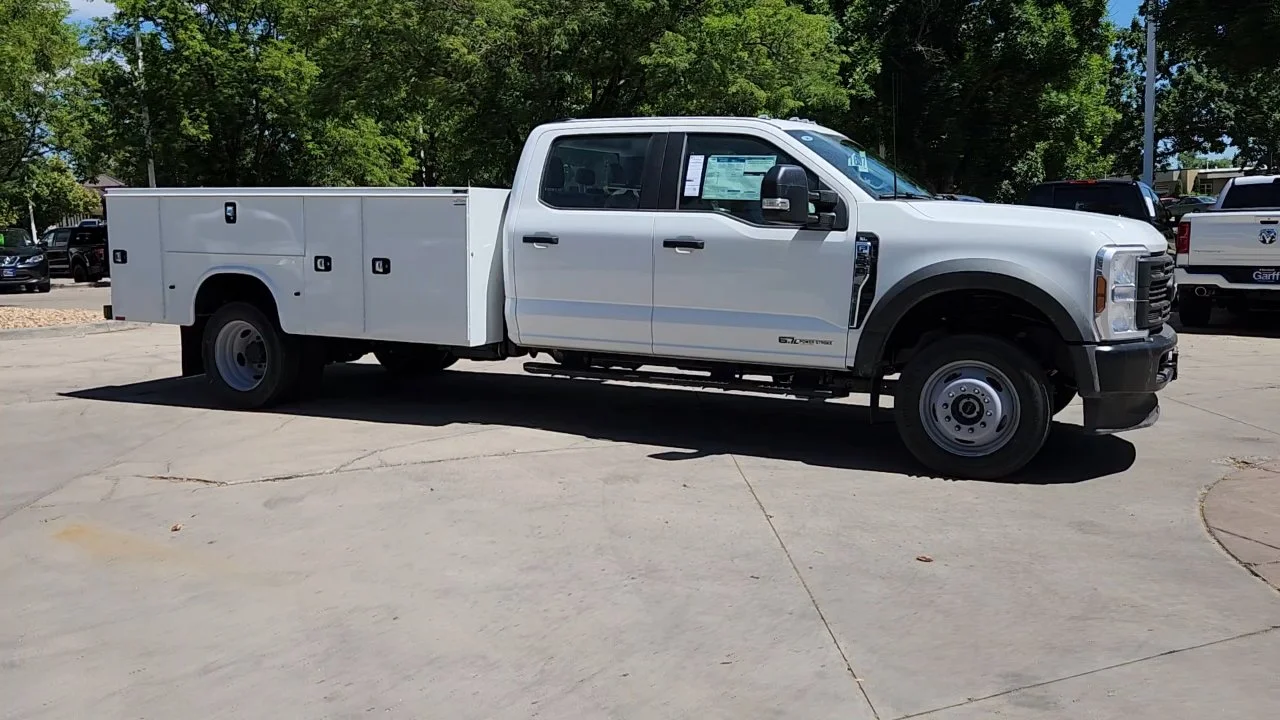 2025 Ford F-550 Super Duty Chassis Cab XL - Photo 14
