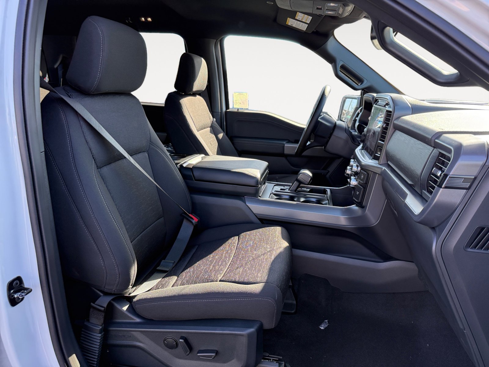 2025 Ford F-150 XLT - Photo 19