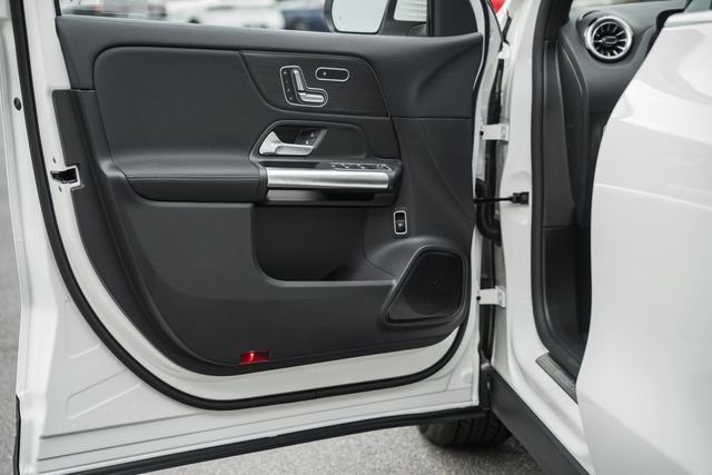 New 2026 Polar White Mercedes-Benz GLA 250 image 37
