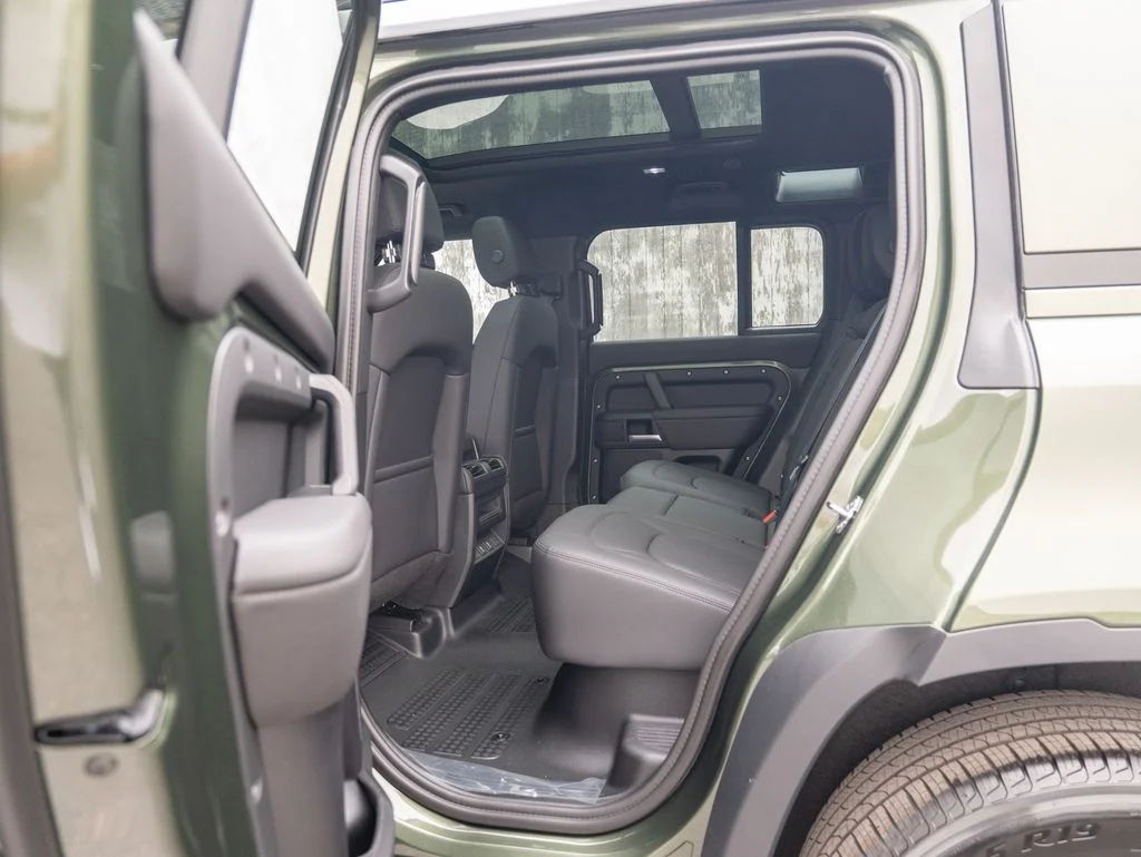 New 2026 Green Land Rover S image 21