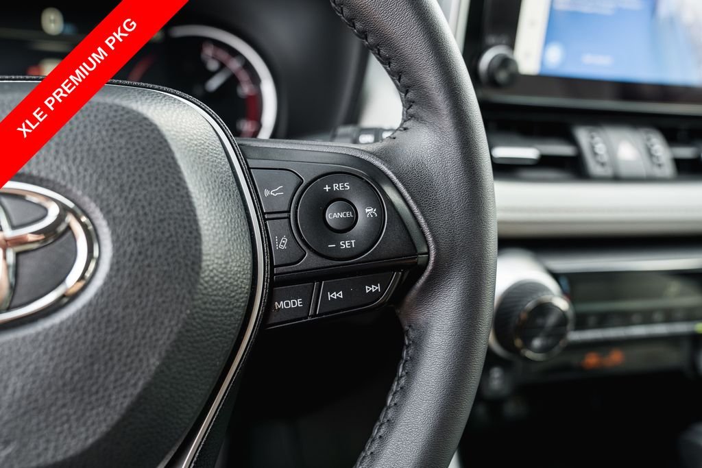 2024 Toyota RAV4 XLE Premium - Photo 17