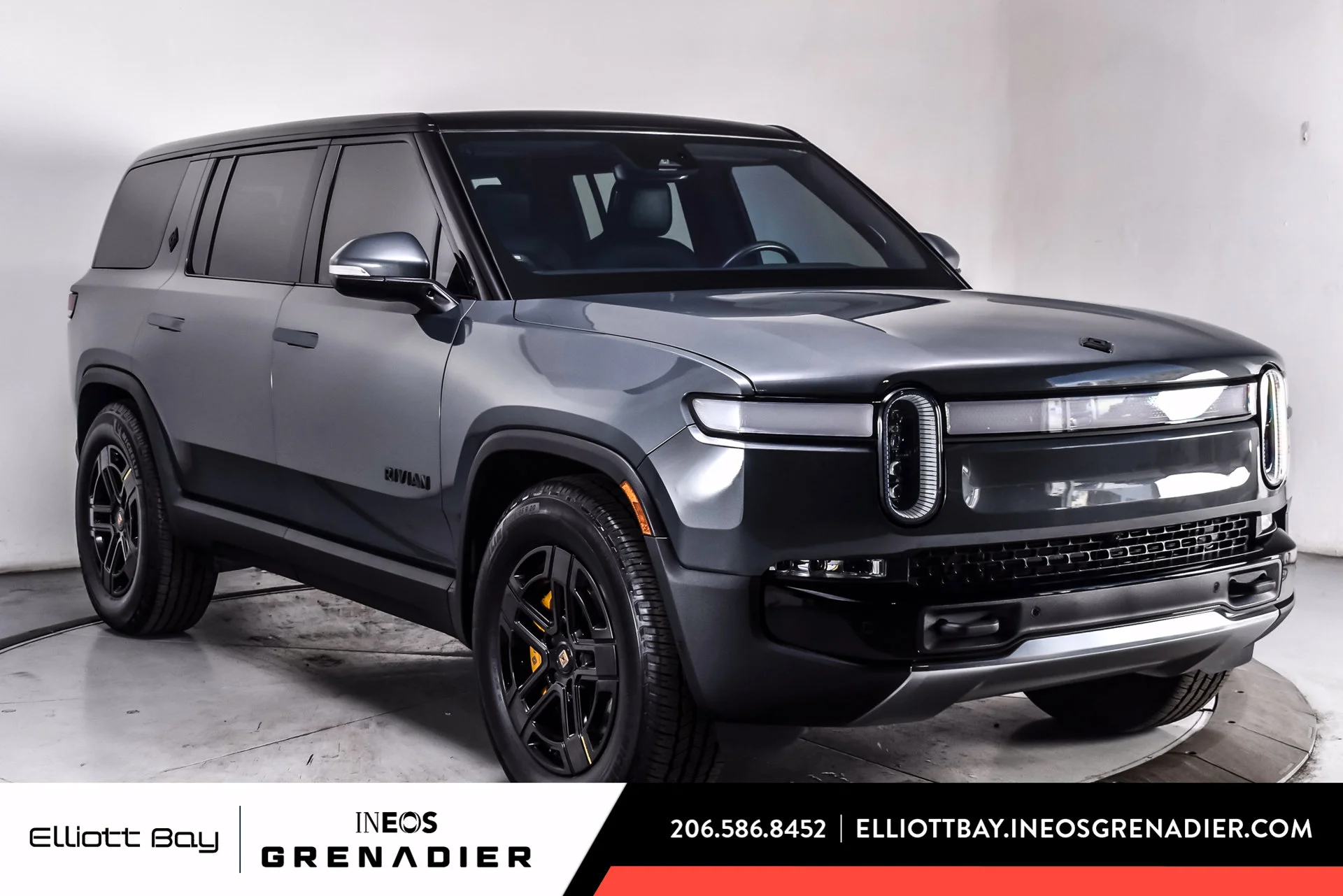 2023 Rivian R1S Adventure