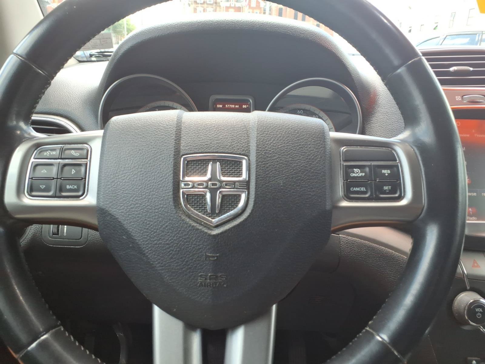 Used 2019 Pitch Black Clearcoat Dodge Crossroad image 31