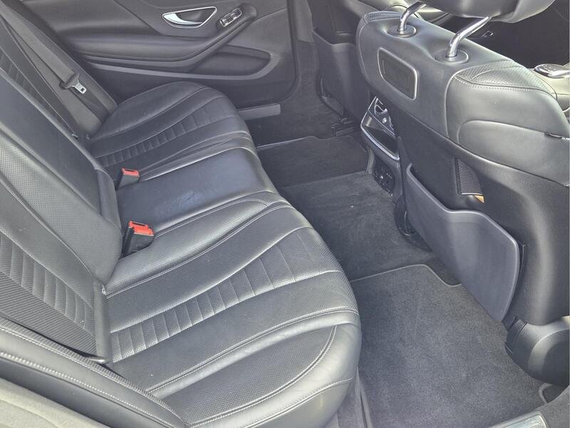 Used 2018 Black MERCEDES-BENZ S 560 SEDAN image 17