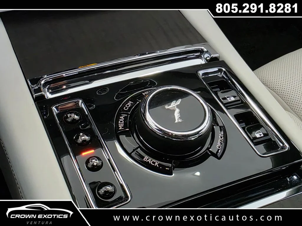 Used 2023 Purple Rolls-Royce Base image 56