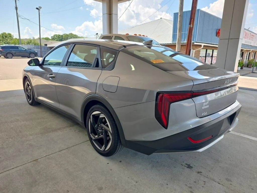 Used 2025 Gray Kia EX image 3