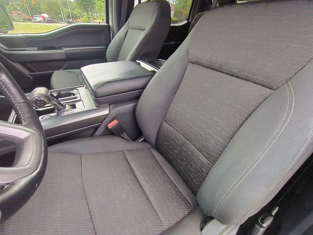 Used 2022 White Ford XLT image 21