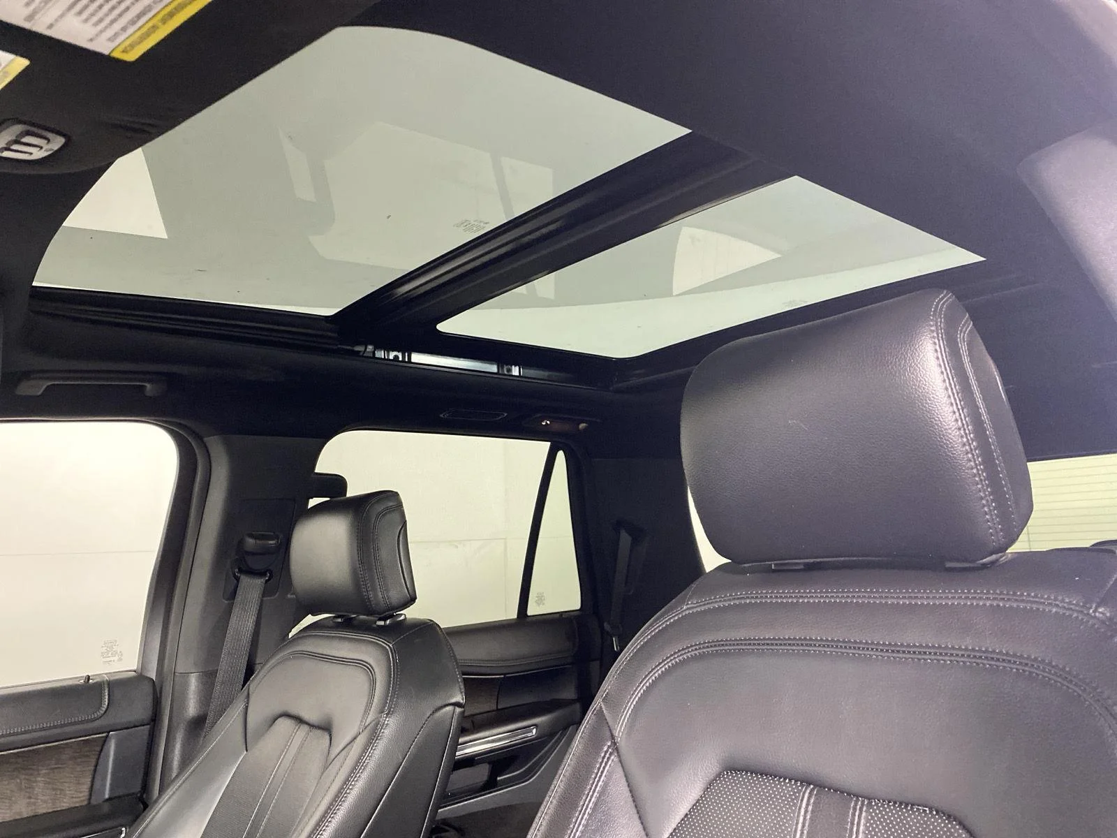 Used 2018 Blue Ford Limited image 14