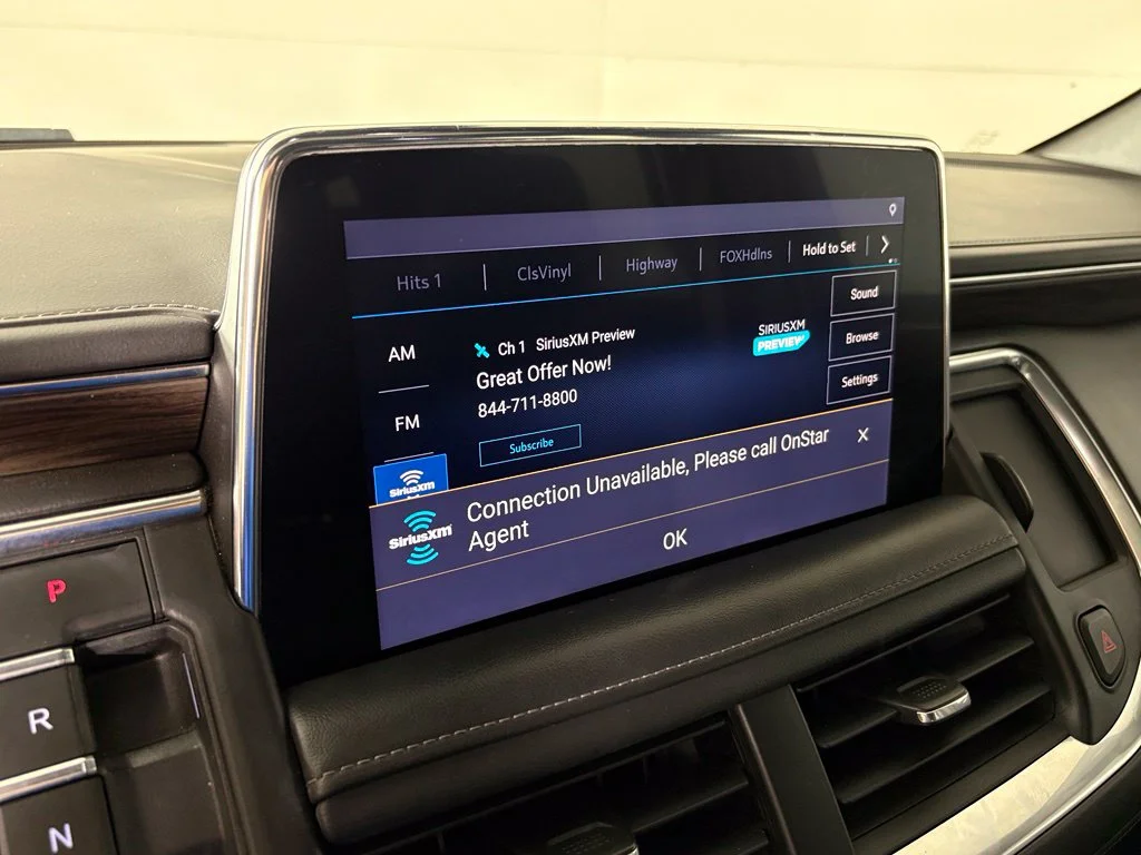 Used 2021 Gray Chevrolet Z71 image 28